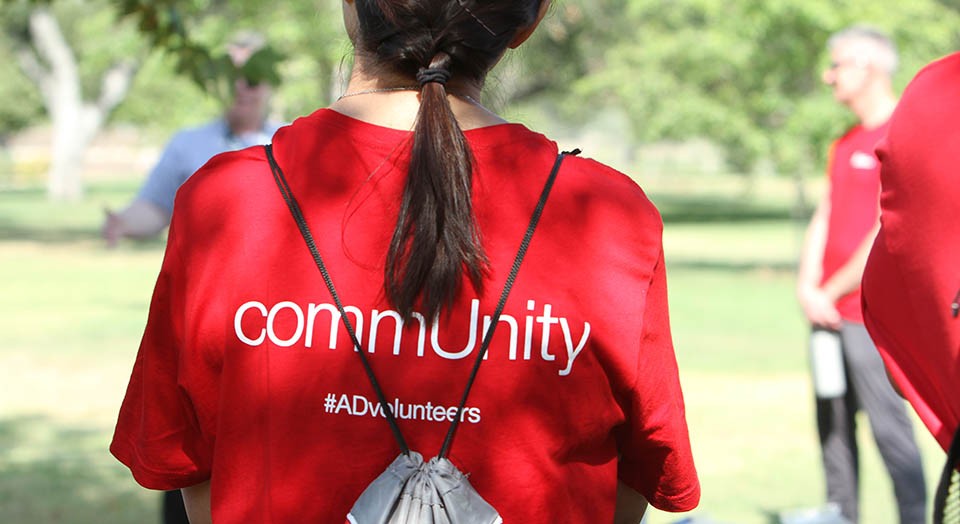 avery dennison volunteers for the friends of the la river